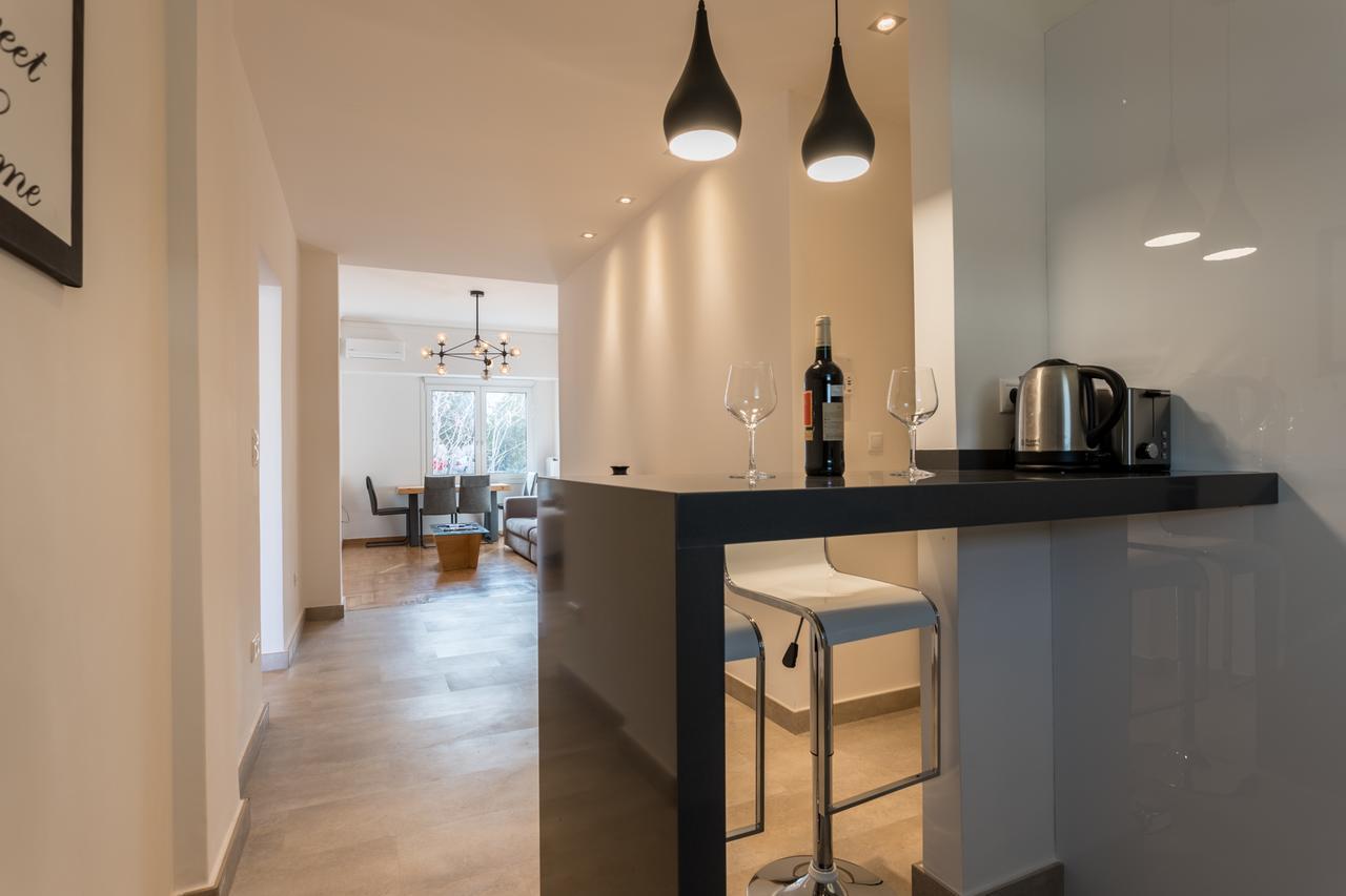 Pagrati 2Bdr Flat Apartman Athén Kültér fotó